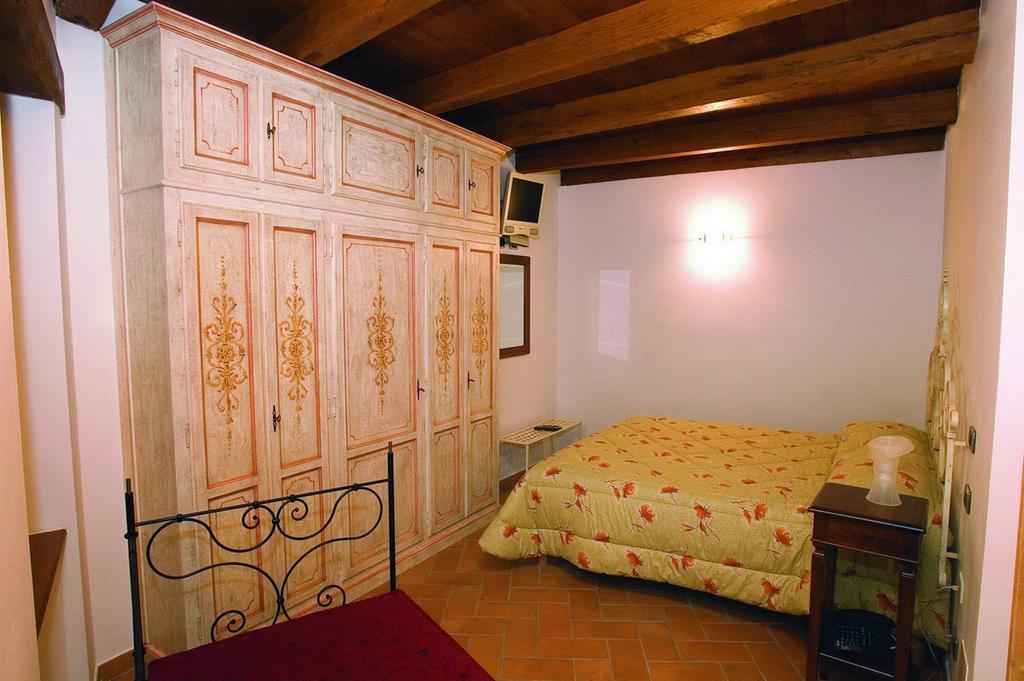 B&B La Torretta Sul Borgo Grottammare Cameră foto