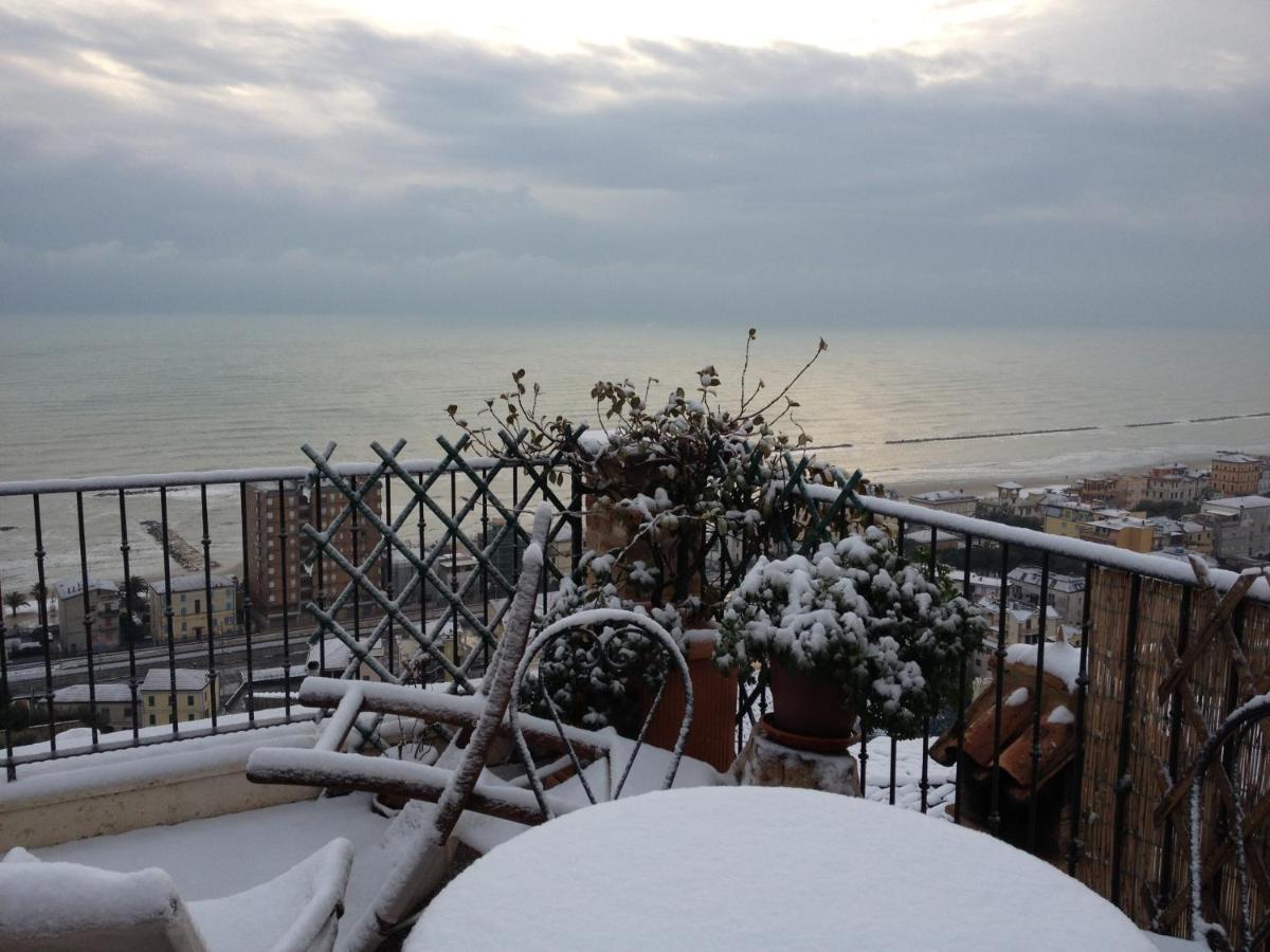 B&B La Torretta Sul Borgo Grottammare Exterior foto